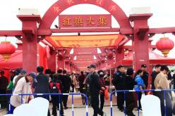 營(yíng)口：“秋季村晚 ” 大集話豐年